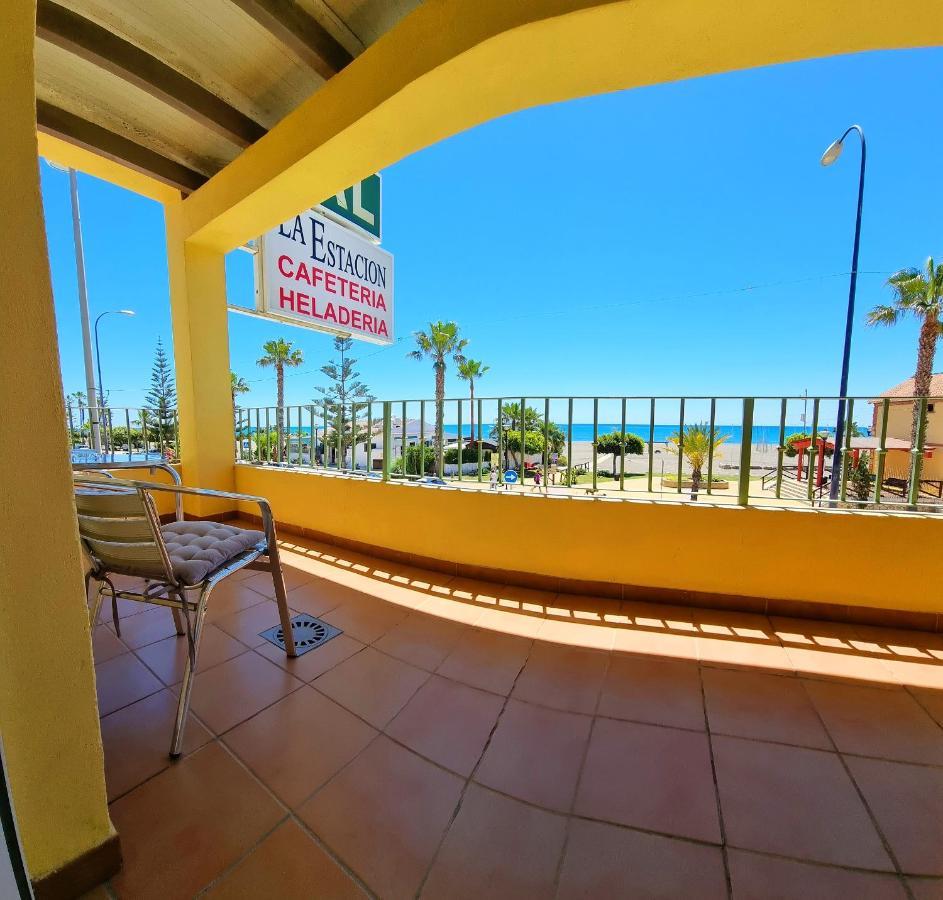 Hostal La Estacion Benajarafe Zewnętrze zdjęcie