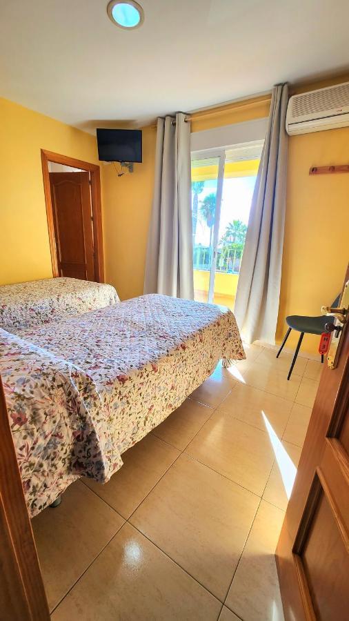 Hostal La Estacion Benajarafe Zewnętrze zdjęcie