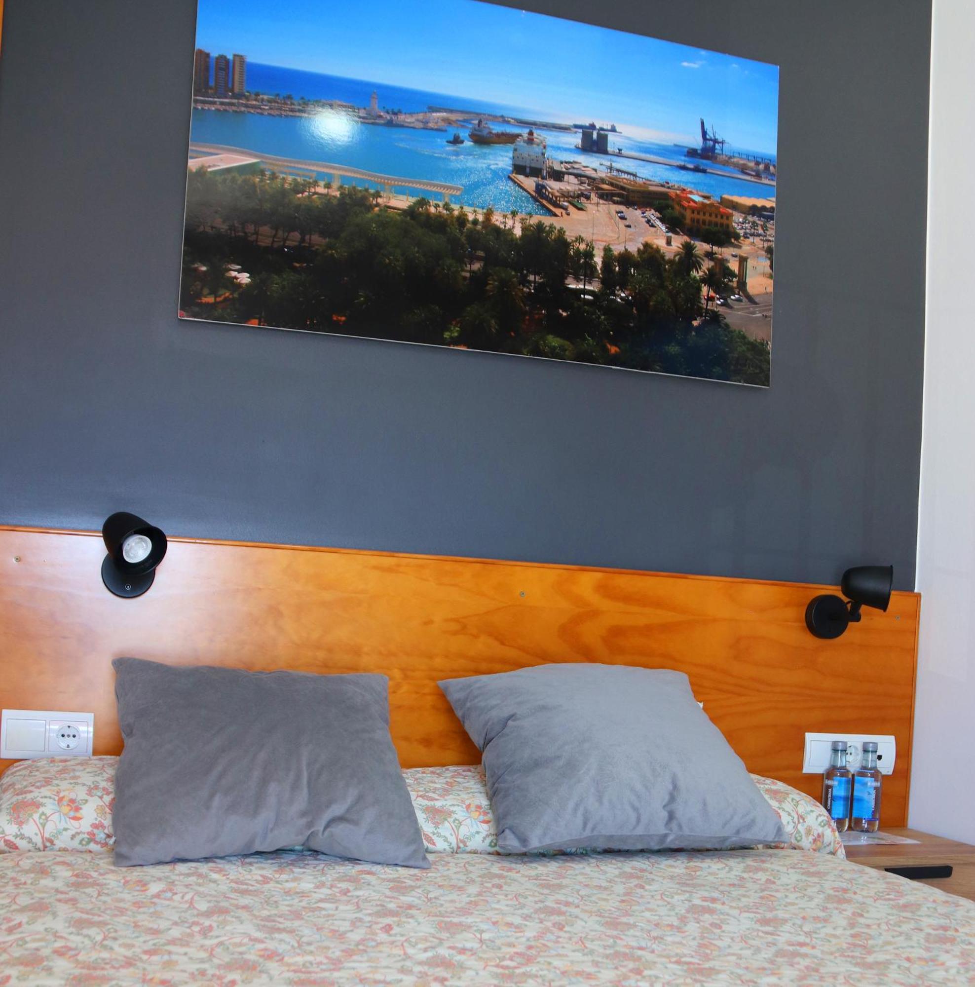 Hostal La Estacion Benajarafe Zewnętrze zdjęcie
