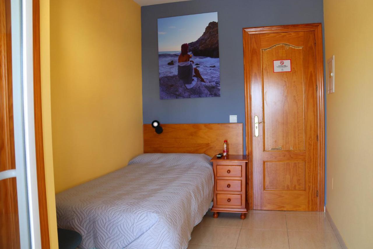 Hostal La Estacion Benajarafe Zewnętrze zdjęcie